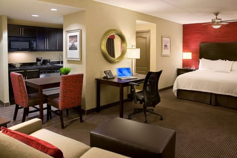 Studio Suite, 1 King Bed, Non Smoking | Hypo-allergenic bedding, down comforters, pillowtop beds, in-room safe