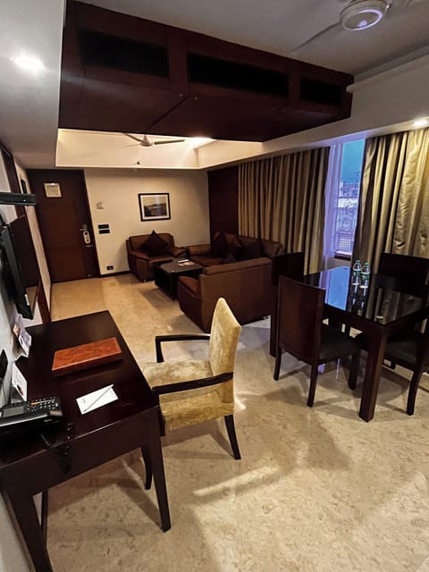 Premium Suites | Living area