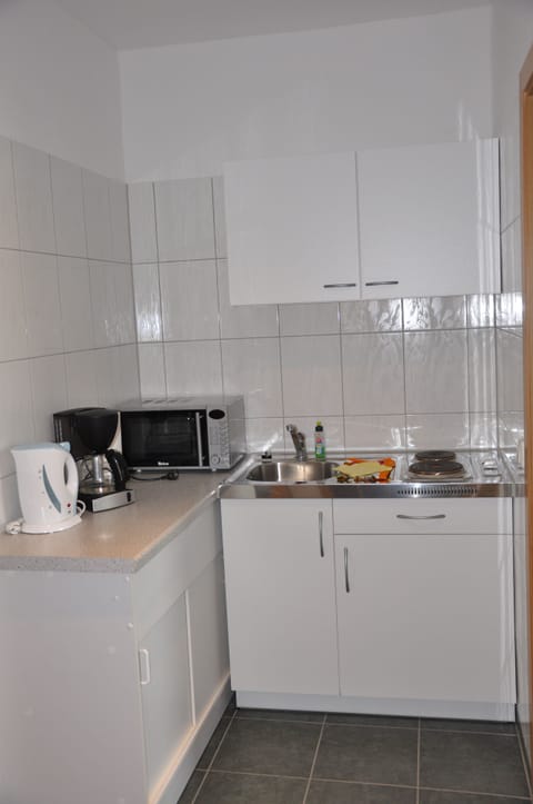 Condo, 2 Bedrooms | Private kitchenette | Coffee/tea maker, electric kettle, highchair