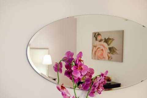 Minibar, desk, soundproofing, iron/ironing board