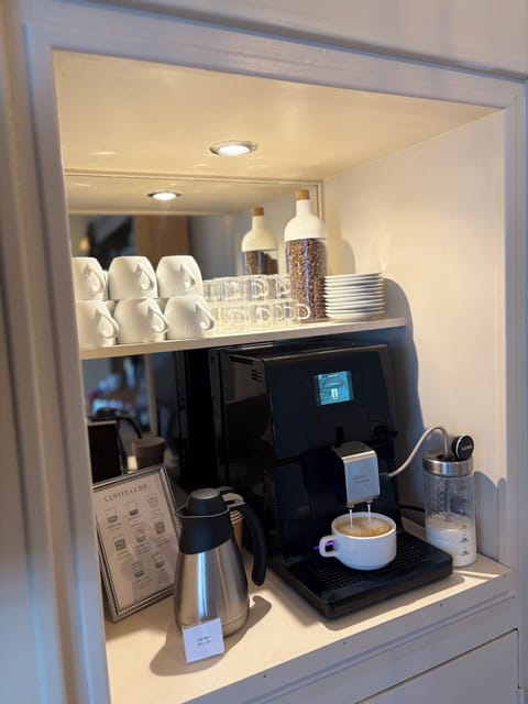 Daily buffet breakfast (EUR 14 per person)