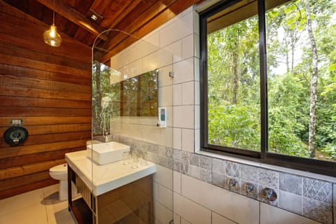 Family Tree House, Mountain View | Bathroom | Shower, rainfall showerhead, eco-friendly toiletries, towels