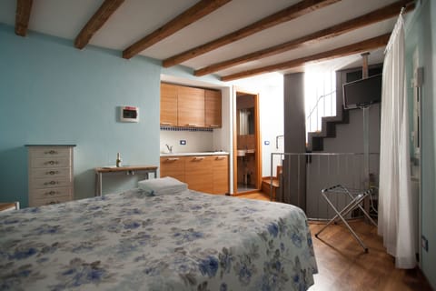 Comfort Room, 1 Bedroom (L'Ancora con Terrazza) | Desk, free WiFi, bed sheets