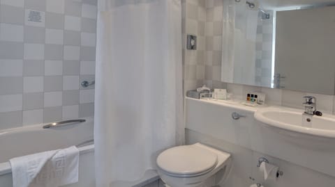 Combined shower/tub, eco-friendly toiletries, hair dryer, towels