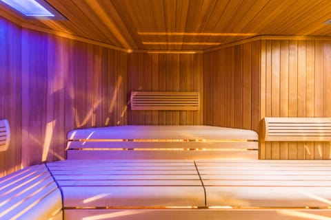 Couples treatment rooms, sauna, steam room, body treatments, body scrubs