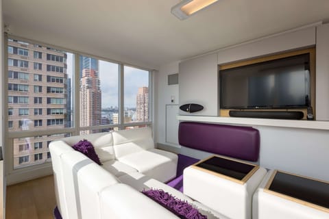 Penthouse, 1 King Bed (VIP) | In-room safe, desk, laptop workspace, blackout drapes