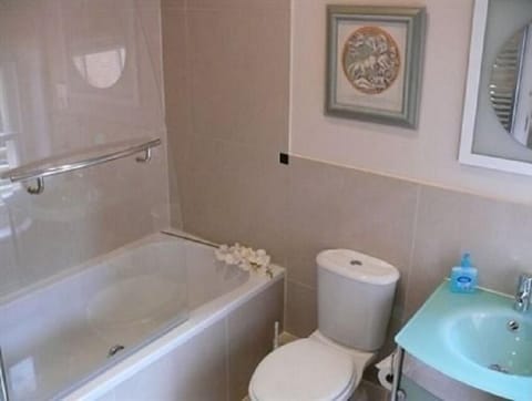 Double Room, Ensuite (Sydenham) | Bathroom