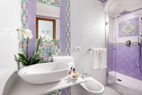 Standard Triple Room, Sea View | Bathroom | Hair dryer, bidet, towels