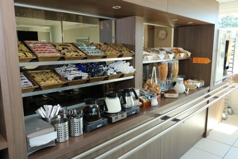 Daily buffet breakfast (EUR 8.9 per person)