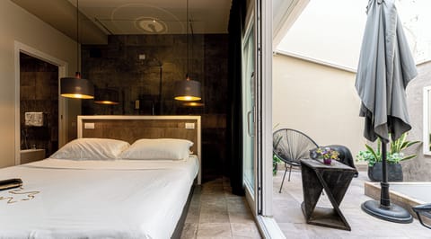 Deluxe Double Room, 1 Queen Bed | Premium bedding, minibar, in-room safe, individually decorated