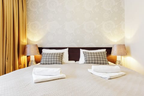 Superior Room | Free WiFi, bed sheets