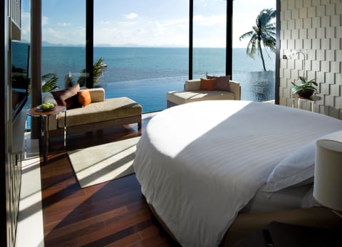 1-Bedroom Conrad Royal Oceanview Pool Villa | Premium bedding, down comforters, pillowtop beds, in-room safe