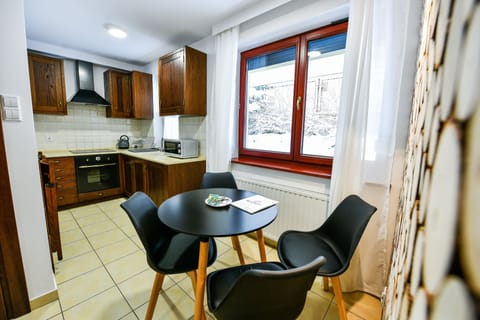 Classic Apartment | Dining room