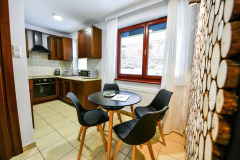 Classic Apartment | Dining room