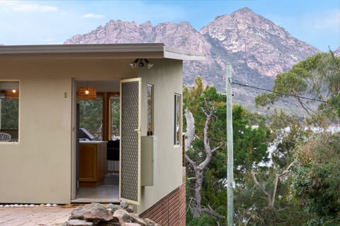 Comfort Cottage, 2 Bedrooms, Balcony, Mountain View | Mountain view