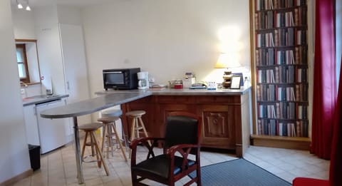 Apartment, Garden View, Ground Floor | Private kitchen | Shared fridge, microwave, highchair