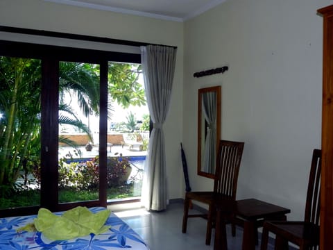 Standard Double or Twin Room, Pool View | Free cribs/infant beds, free WiFi, bed sheets