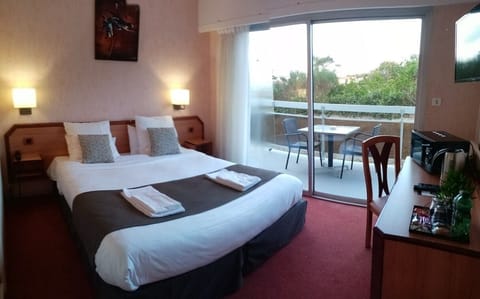 Comfort Double Room, Balcony | Individually decorated, individually furnished, desk, free WiFi