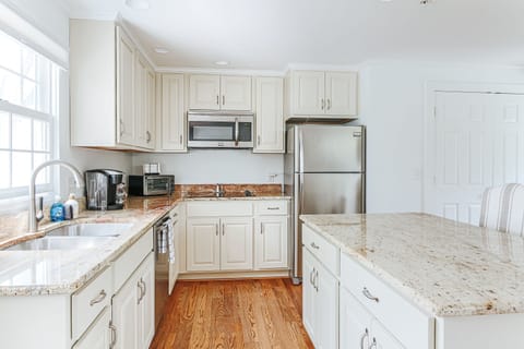 Superior Cottage, Ensuite (The Cottage) | Private kitchen