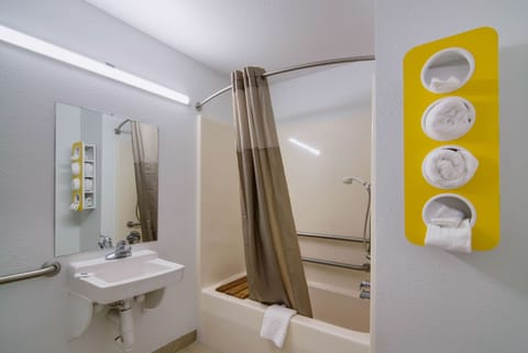 Standard Room, 1 King Bed, Accessible, Non Smoking | Accessible bathroom