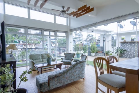 Roofdeck for 4 Pax | Living area | Flat-screen TV