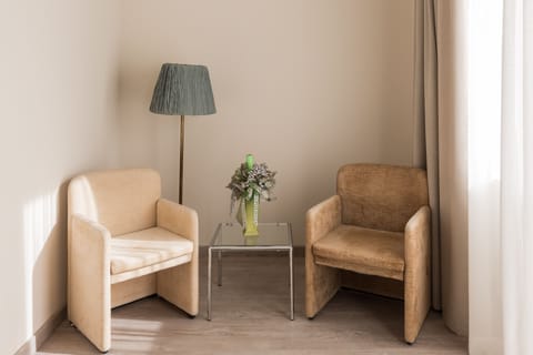 Superior Double Room (Grand Tour Eleganza Vista Parco) | Premium bedding, in-room safe, desk, laptop workspace