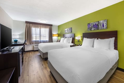 Standard Room, 2 Queen Beds, Non Smoking | Premium bedding, desk, laptop workspace, blackout drapes