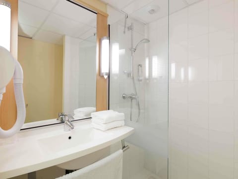 Desk, blackout drapes, soundproofing, free cribs/infant beds