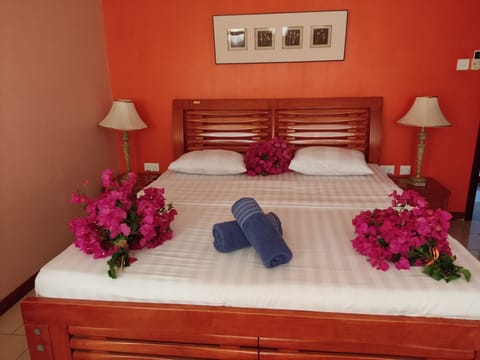 Standard Room | Hypo-allergenic bedding, minibar, in-room safe, individually decorated