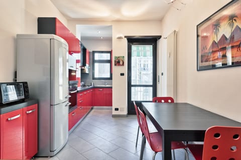 Apartment, 2 Bedrooms | Private kitchen | Full-size fridge, microwave, oven, stovetop