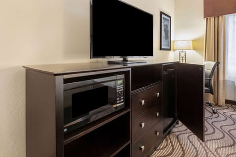 Premium bedding, desk, blackout drapes, iron/ironing board