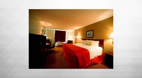 Deluxe Room | Premium bedding, pillowtop beds, desk, blackout drapes