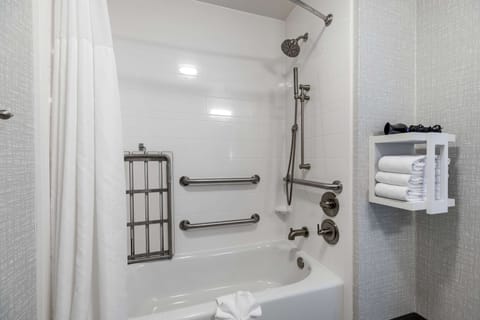 Room, 2 Queen Beds, Accessible, Bathtub | Bathroom | Free toiletries, hair dryer, towels