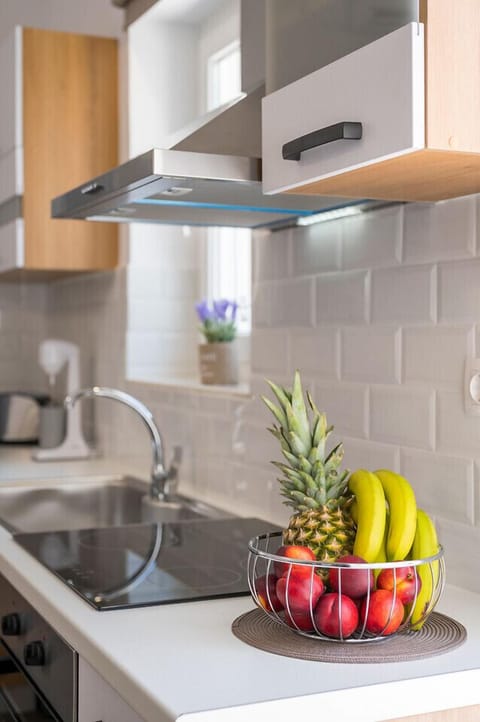 House | Private kitchen | Coffee/tea maker, electric kettle, toaster, highchair