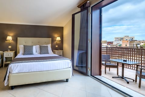 Superior Double Room, Terrace, Partial Sea View (302) | Premium bedding, down comforters, desk, soundproofing