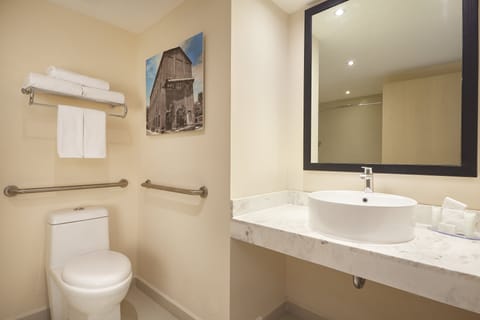 Junior Suite, 1 King Bed | Bathroom | Shower, designer toiletries, hair dryer, towels