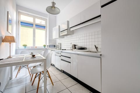 Comfort Apartment, 1 Bedroom (4 adults) | Private kitchen | Full-size fridge, oven, stovetop, dishwasher