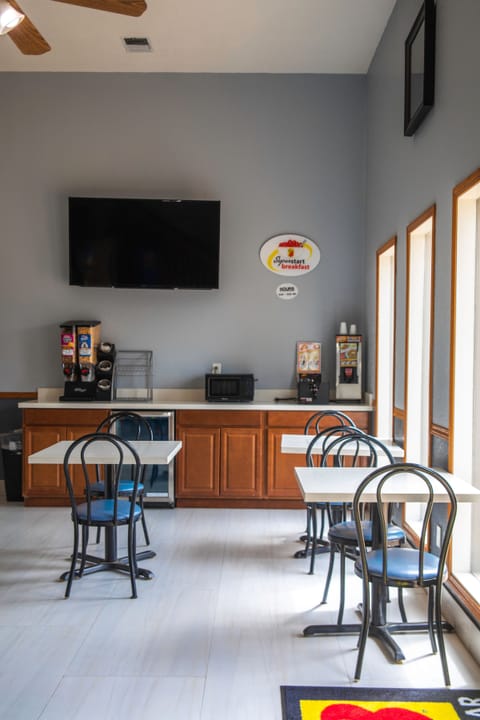 Free daily on-the-go breakfast