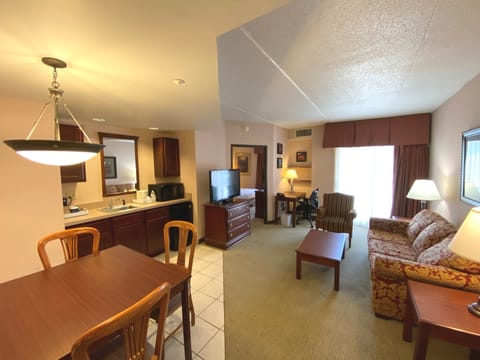 Suite, 1 Bedroom, Non Smoking | Living area | 42-inch TV with cable channels