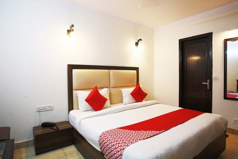 Deluxe Room | Free WiFi, bed sheets