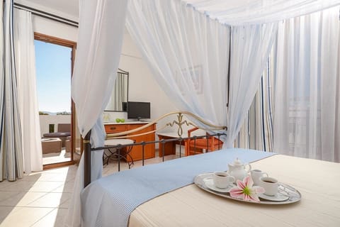 Superior Room, Sea View | Premium bedding, down comforters, pillowtop beds, in-room safe