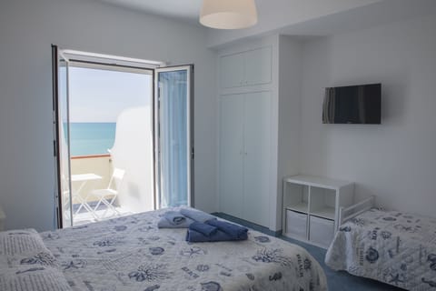 Panoramic Double Room, Sea View | Interior detail