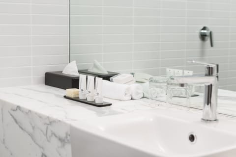 Panoramic Suite | Bathroom | Eco-friendly toiletries, hair dryer, towels, soap