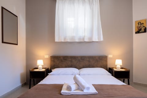 Traditional Apartment (Casale 1) | 1 bedroom, desk, blackout drapes, soundproofing