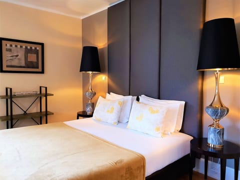 Junior Suite (Premium) | Egyptian cotton sheets, premium bedding, Select Comfort beds