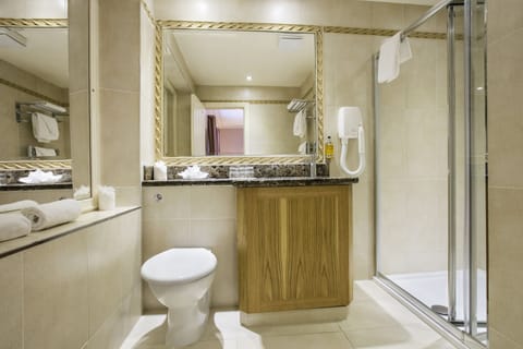 In-room safe, desk, iron/ironing board, free WiFi