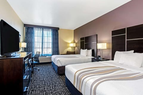 Deluxe Room, Multiple Beds, Non Smoking | Premium bedding, down comforters, pillowtop beds, in-room safe