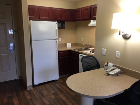 Suite, 1 Bedroom, Non Smoking | Private kitchen | Fridge, microwave, stovetop, coffee/tea maker