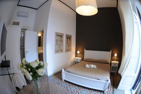 Standard Double Room | Minibar, desk, free WiFi, bed sheets