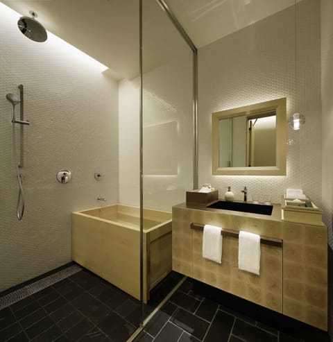 Double Room Main Building | Bathroom amenities | Separate tub and shower, deep soaking tub, rainfall showerhead